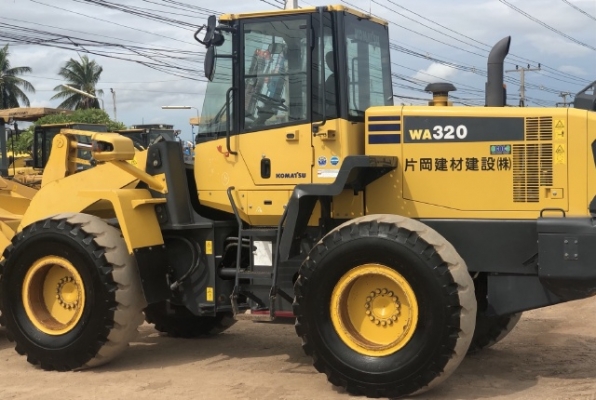 ขายรถตักล้อยาง KOMATSU WA320-6 ปี 2012 นำเข้าเองจากญี่ปุ่น สภาพสวยพร้อมใช้ มีVDOการทำงานครับ ขายรถตักล้อยาง KOMATSU WA320-6 ปี 2012 นำเข้าเองจากญี่ปุ่น สภาพสวยพร้อมใช้ มีVDOการทำงานครับ