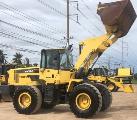 ขายรถตักล้อยาง KOMATSU WA320-6 ปี 2012 นำเข้าเองจากญี่ปุ่น สภาพสวยพร้อมใช้ มีVDOการทำงานครับ ขายรถตักล้อยาง KOMATSU WA320-6 ปี 2012 นำเข้าเองจากญี่ปุ่น สภาพสวยพร้อมใช้ มีVDOการทำงานครับ