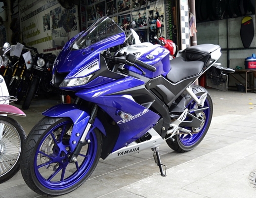 r15 สีน้ำเงิน ตัวใหม่เครื่องยนต์ 155 ccโช้คหน้าหัวกลับ 59900
