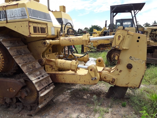 ขายรถ แทรกเตอร์ CAT D8R