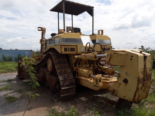 ขายรถ แทรกเตอร์ CAT D8R