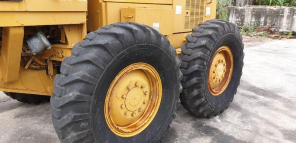 รถเกรดCat 140H S/N 2ZK7676 รถเกรดCat 140H S/N 2ZK7676