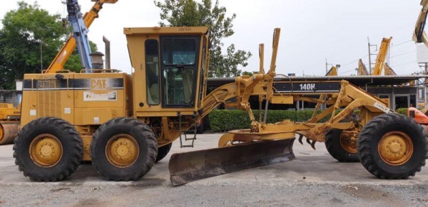 รถเกรดCat 140H S/N 2ZK7676 รถเกรดCat 140H S/N 2ZK7676