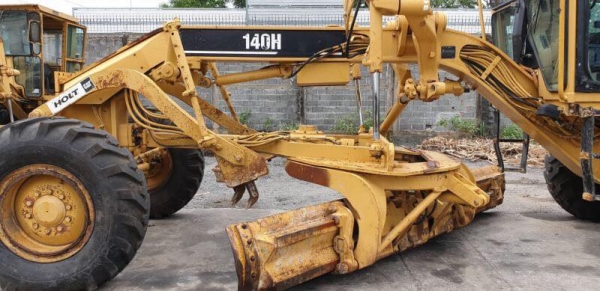 รถเกรดCat 140H S/N 2ZK7676 รถเกรดCat 140H S/N 2ZK7676