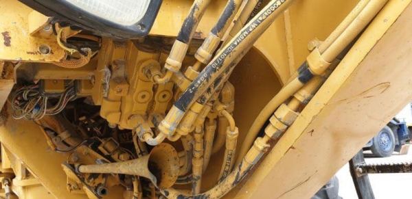 รถเกรดCat 140H S/N 2ZK7676 รถเกรดCat 140H S/N 2ZK7676