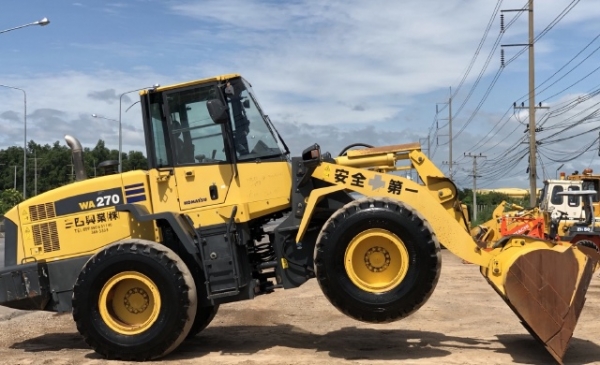 ขายรถตักล้อยาง KOMATSU WA270-6 ปี 2012 นำเข้าเองจากญี่ปุ่น สภาพสวยพร้อมใช้งาน มีVDOการทำงานครับ ขายรถตักล้อยาง KOMATSU WA270-6 ปี 2012 นำเข้าเองจากญี่ปุ่น สภาพสวยพร้อมใช้งาน มีVDOการทำงานครับ