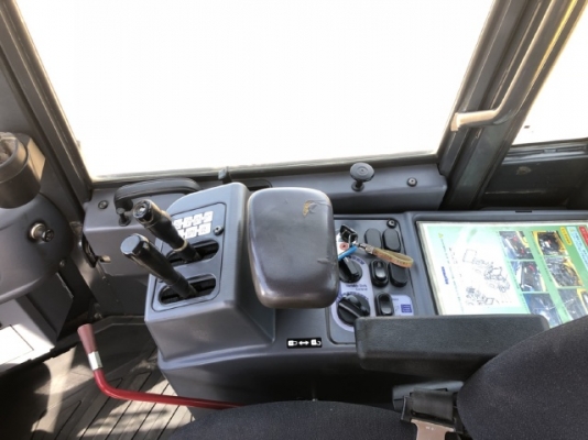 ขายรถตักล้อยาง KOMATSU WA270-6 ปี 2012 นำเข้าเองจากญี่ปุ่น สภาพสวยพร้อมใช้งาน มีVDOการทำงานครับ ขายรถตักล้อยาง KOMATSU WA270-6 ปี 2012 นำเข้าเองจากญี่ปุ่น สภาพสวยพร้อมใช้งาน มีVDOการทำงานครับ