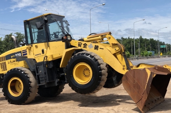 ขายรถตักล้อยาง KOMATSU WA270-6 ปี 2012 นำเข้าเองจากญี่ปุ่น สภาพสวยพร้อมใช้งาน มีVDOการทำงานครับ ขายรถตักล้อยาง KOMATSU WA270-6 ปี 2012 นำเข้าเองจากญี่ปุ่น สภาพสวยพร้อมใช้งาน มีVDOการทำงานครับ