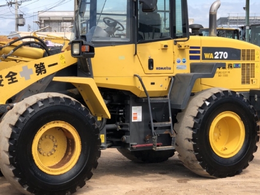 ขายรถตักล้อยาง KOMATSU WA270-6 ปี 2012 นำเข้าเองจากญี่ปุ่น สภาพสวยพร้อมใช้งาน มีVDOการทำงานครับ ขายรถตักล้อยาง KOMATSU WA270-6 ปี 2012 นำเข้าเองจากญี่ปุ่น สภาพสวยพร้อมใช้งาน มีVDOการทำงานครับ