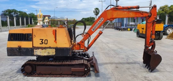 ขายด่วนรถแบคโคมิสซูHS30L3มิสซูเทียบเท่าPC30เครื่องมิสซู4สูบปั่มแรงรถนอกเพิ่งนำเข้ามาใหม่ยังไม่เคยใช้งานในเมืองไทยเลย