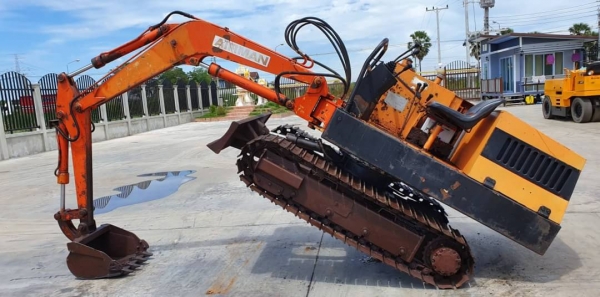 ขายด่วนรถแบคโคมิสซูHS30L3มิสซูเทียบเท่าPC30เครื่องมิสซู4สูบปั่มแรงรถนอกเพิ่งนำเข้ามาใหม่ยังไม่เคยใช้งานในเมืองไทยเลย