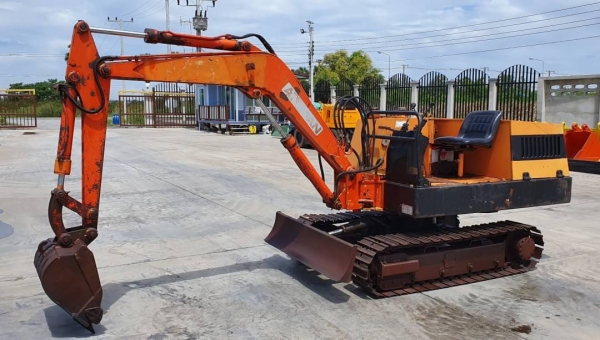 ขายด่วนรถแบคโคมิสซูHS30L3มิสซูเทียบเท่าPC30เครื่องมิสซู4สูบปั่มแรงรถนอกเพิ่งนำเข้ามาใหม่ยังไม่เคยใช้งานในเมืองไทยเลย