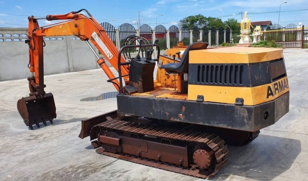 ขายด่วนรถแบคโคมิสซูHS30L3มิสซูเทียบเท่าPC30เครื่องมิสซู4สูบปั่มแรงรถนอกเพิ่งนำเข้ามาใหม่ยังไม่เคยใช้งานในเมืองไทยเลย