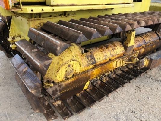 ขายรถดันดิน KOMATSU D40P-1 นำเข้าเองจากญี่ปุ่น สภาพสวยพร้อมใช้ มีVDOการทำงานครับ