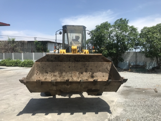 ขายรถตักKOMATSUรุ่นWA300-1นำเข้าญี่ปุ่นไม่เคยใช้งานในไทย เอวอ่อน  เครื่องโคมัสสุ6สูบ สภาพดีพร้อมใช้งาน 081-8302909 จิรโรจน์ Line  :  jiraroj2909