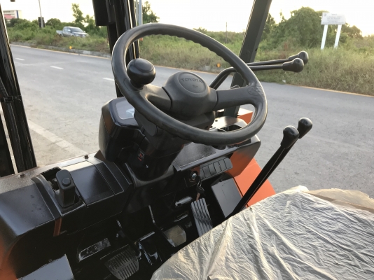 Toyota 7fd40สภาพดีเก่าญี่ปุ่น มีใบอินวอยไม่เคยใช้ในไทย