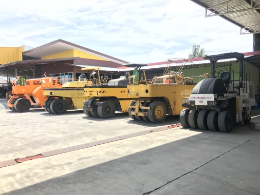 ขายรถบดล้อยางWATANABEรุ่นWP15WEรถนอกนำเข้าไม่เคยใช้งานในไทยสภาพดีมากๆขายถูกๆสนใจติดต่อ0818302909จิรโรจน Line:jiraroj2909