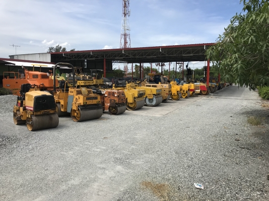 ขายรถบดล้อยางWATANABEรุ่นWP15WEรถนอกนำเข้าไม่เคยใช้งานในไทยสภาพดีมากๆขายถูกๆสนใจติดต่อ0818302909จิรโรจน Line:jiraroj2909