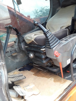 ขายด่วน. รถแบคโฮ. DOOZAN   DX225 LcA. สภาพดีมาก. ติดต่อด่วน. 0910617179