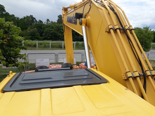 ขายด่วน!! KOMATSU  PC200-8MO สภาพนางฟ้า ค่ะ