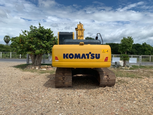 ขายด่วน!! KOMATSU  PC200-8MO สภาพนางฟ้า ค่ะ