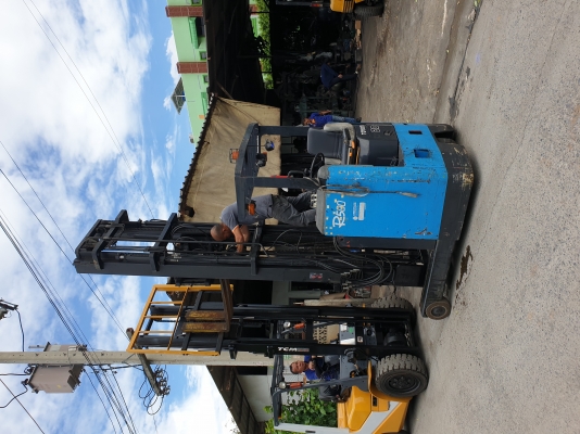 ขายเช่ารถไฟฟ้านั่งข้างtoyota 6fbre20