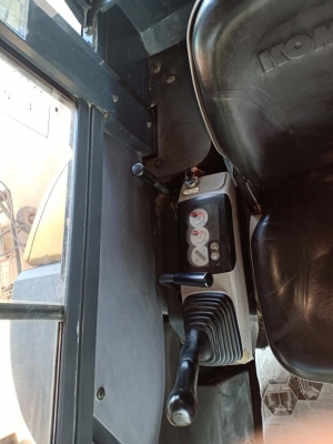 ขายจ้า..KOMATSU PC35MR-2 เก่านอกแท้  สภาพสวย  เดิมๆๆ  พร้อมใช้  โทร 089-3818694 จ๊อย