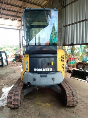 ขายจ้า..KOMATSU PC35MR-2 เก่านอกแท้  สภาพสวย  เดิมๆๆ  พร้อมใช้  โทร 089-3818694 จ๊อย