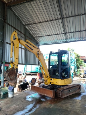 ขายจ้า..KOMATSU PC35MR-2 เก่านอกแท้  สภาพสวย  เดิมๆๆ  พร้อมใช้  โทร 089-3818694 จ๊อย