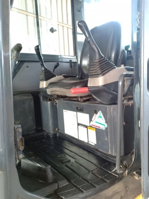 ขายจ้า..KOMATSU PC35MR-2 เก่านอกแท้  สภาพสวย  เดิมๆๆ  พร้อมใช้  โทร 089-3818694 จ๊อย