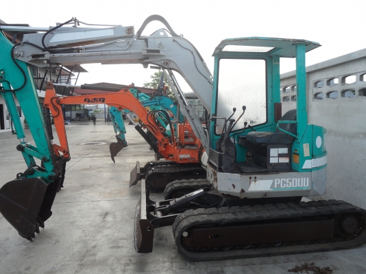 ขายรถแบคโฮ KOMATSU รถนอกนำเข้า PC50UU ราคา 285000 เอกสารอินวอย สนใจโทร 081-989-1989 หรั่งครับ