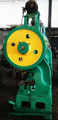 ขายเครื่องปั๊มคอม้า 15 ตัน 20 ตัน 25 ตัน 40 ตัน และ ปั๊มข้อเสือ 60ตัน 80 ตัน