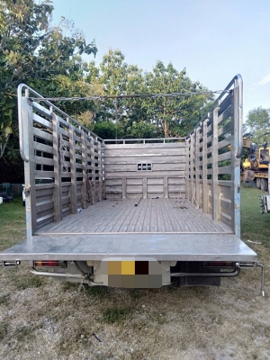 รถอีซูซุ 10 ล้อ (หัวลาก) NPR - 115 แรงม้า ปี 56 สนใจติดต่อ 081-6079515 line ID : 081-6079515