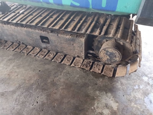 KOMATSU PC 30