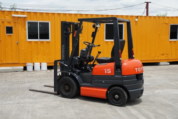 ขายถูกมาก Toyota 6FG15 ขนาดยก1.5ตัน เสา3เมตร เครื่องยนต์เบนซิล ไม่เคยใช้งานในไทย ขายถูกมาก Toyota 6FG15 ขนาดยก1.5ตัน เสา3เมตร เครื่องยนต์เบนซิล ไม่เคยใช้งานในไทย