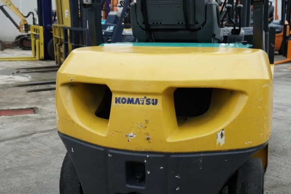 Komatsu FG25-16 ขนาดยก2.5ตัน เสายกสูง3เมตร เครื่องยนต์เบนซิล ไม่เคยใช้งานในไทย