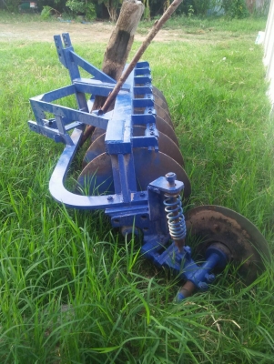 ขายครับผาน5&times;24"ของยี้ห้อไม่รู้ครับหนักไถดี ราคาต่อรองได้ครับ