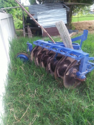 ขายครับผาน5&times;24"ของยี้ห้อไม่รู้ครับหนักไถดี ราคาต่อรองได้ครับ