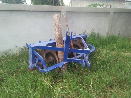 ขายครับผาน5&times;24"ของยี้ห้อไม่รู้ครับหนักไถดี ราคาต่อรองได้ครับ