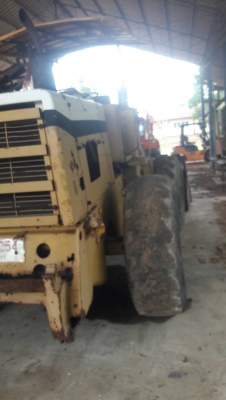ขายรถตักล้อยาง KOMATSU 510 เอกสารเล่มทะเบียนราคา 280,000 ขายรถตักล้อยาง KOMATSU 510 เอกสารเล่มทะเบียนราคา 280,000
