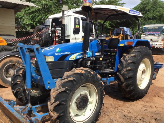 ขายรถไถ FORD TT-75 รถสวย สภาพดี รถบ้าน เจ้าของใช้เอง มีทะเบียนพร้อม ภาษีไม่ขาด สนใจติดต่อ 081-9652321