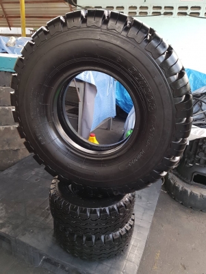 ขายยางลมรถยกโฟล์คลิฟท์ขนาด 825-15