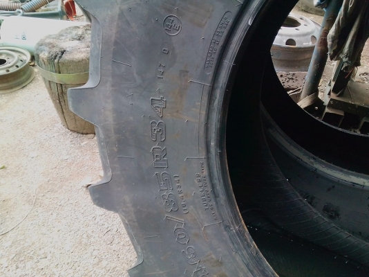 ขายยาง firesone 460/85R34 หรือ 18.4/R34 เก่านอก
