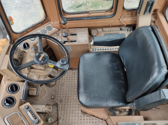 ขายถูก CAT 936E เก่าญี่ปุ่นแท้ สภาพสวย ราคาไม่แพง โทร.090-986-2521 อ๊อบ