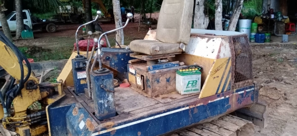 มี VDO ให้ชม.KOMATSU PC40-5 ราคา 200000