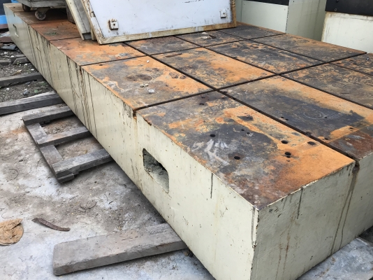 หน้าแท่นเครื่องตัดเลเซอร์