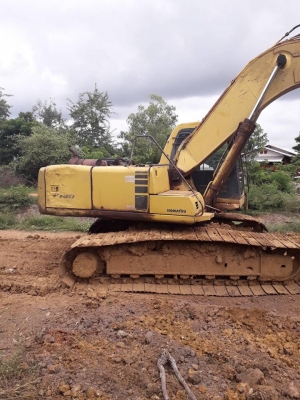 KOMATSU PC 200-6 ไฟฟ้าครบมีแอร์.เอวแน่นๆ