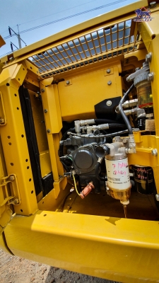 ขายรถแบคโฮ KOMATSU PC130-8 ใช้งานเพียง 5 พันชั่วโมง