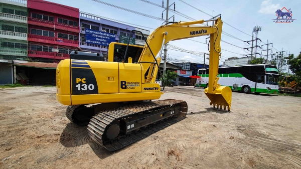 ขายรถแบคโฮ KOMATSU PC130-8 ใช้งานเพียง 5 พันชั่วโมง