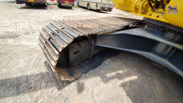 ขายรถแบคโฮ KOMATSU PC130-8 ใช้งานเพียง 5 พันชั่วโมง